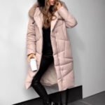 Mid-length Lightweight Silk-cotton Puffer Coat With A Large Fur Collar For Superior Warmth - Image 3