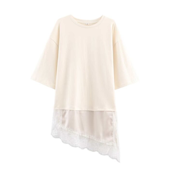 Summer Chic Fashion T-Shirt With A Patchwork Lace Hem - Image 4