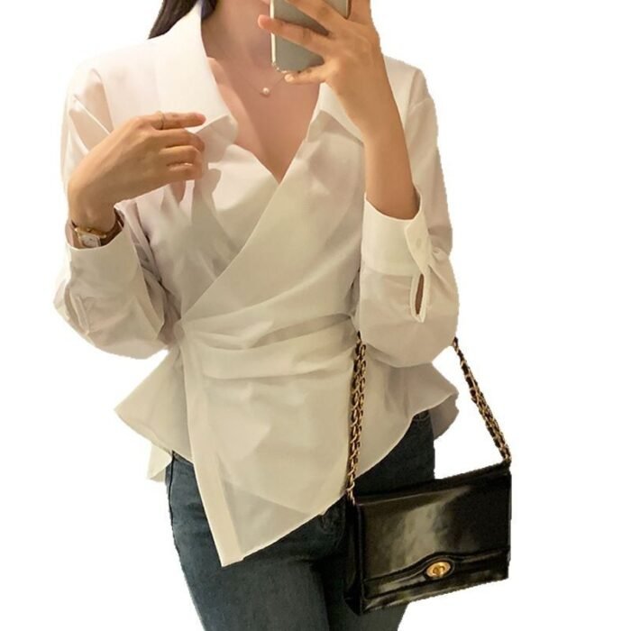 Sexy Yet Understated Fitted Blouse For Women - Image 3