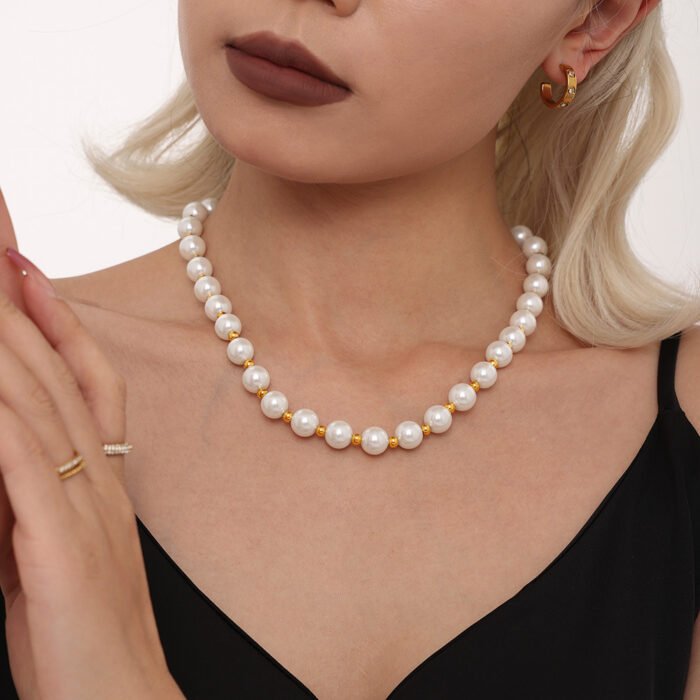 Womens Luxe Elegant Pearl Necklace - Image 5